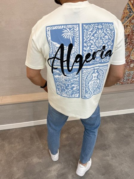 ابيض